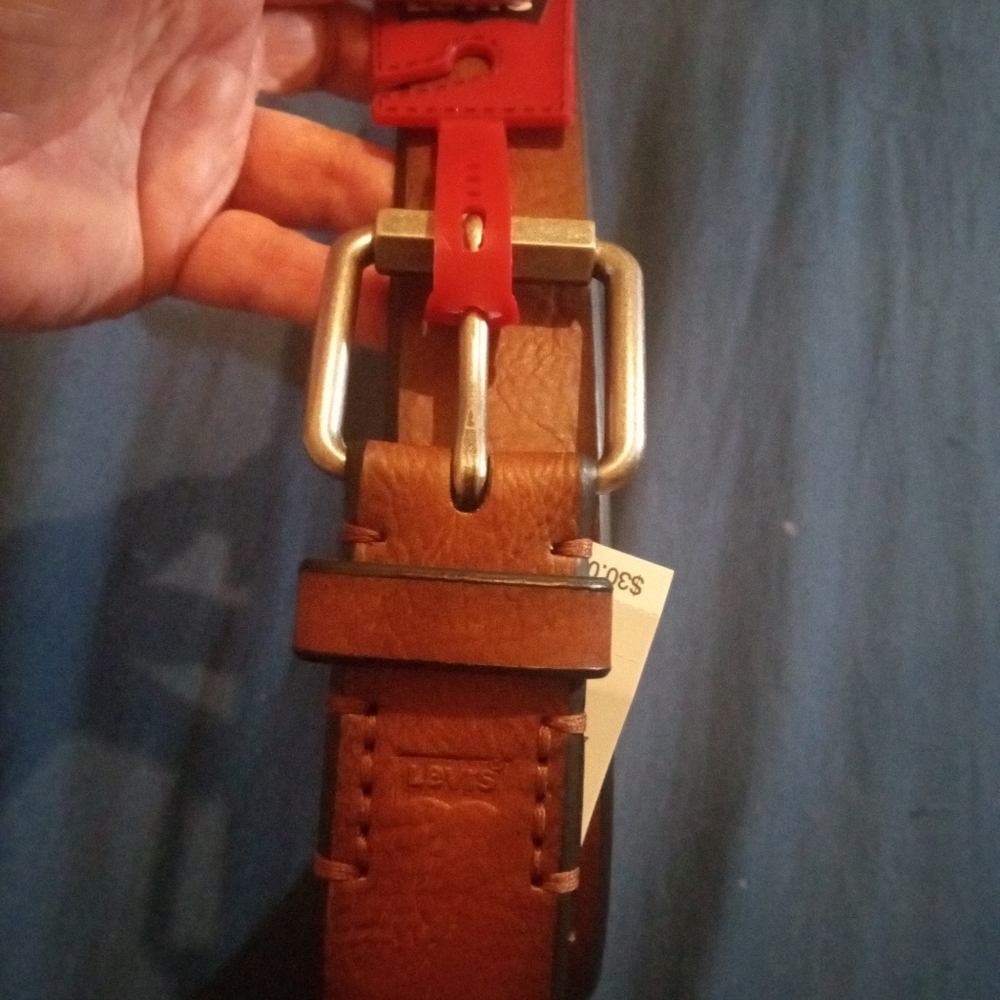 LEVI'S BELT BRN 42-44